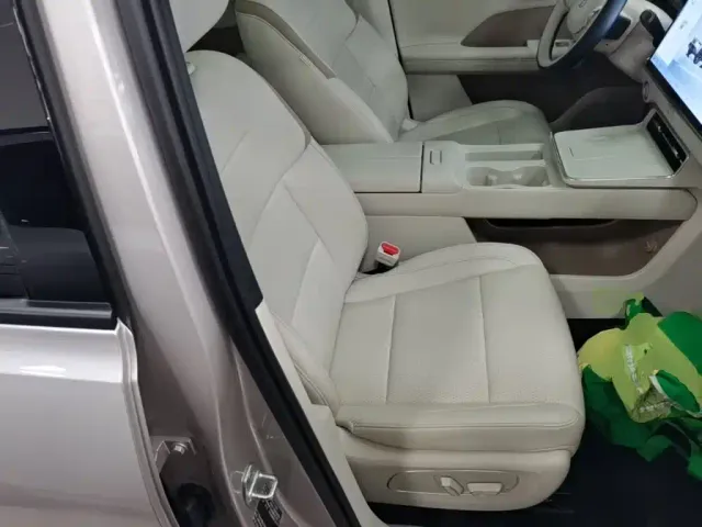Toyota BoZhi 3X — Фото автомобиля 24
