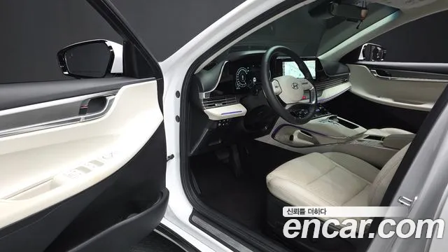 Hyundai Grandeur Новый Grandeur IG — Фото автомобиля 10