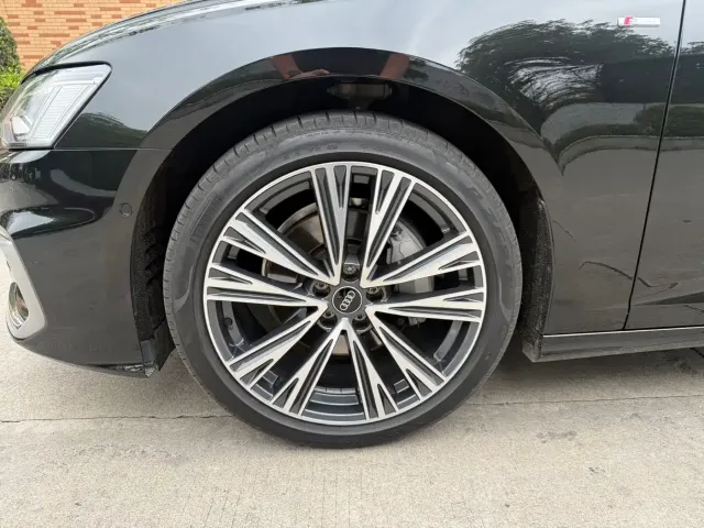 Audi A6L — Фото автомобиля 8