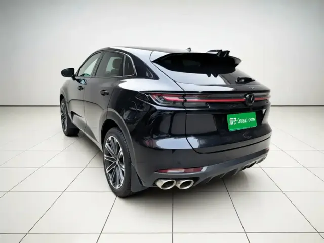 Changan Changan UNI-K 2021 2.0T Premium — Фото автомобиля 4
