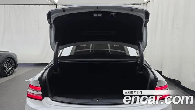 Genesis G80 RG3 — Фото автомобиля 24