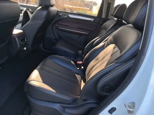 GAC Trumpchi M6 — Фото автомобиля 16