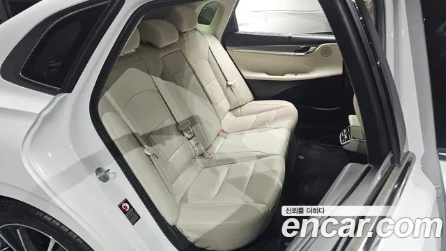 Hyundai Grandeur Новый Grandeur IG — Фото автомобиля 8