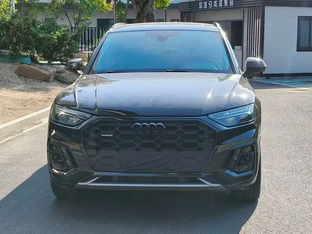 Audi Q5L — Фото автомобиля 2