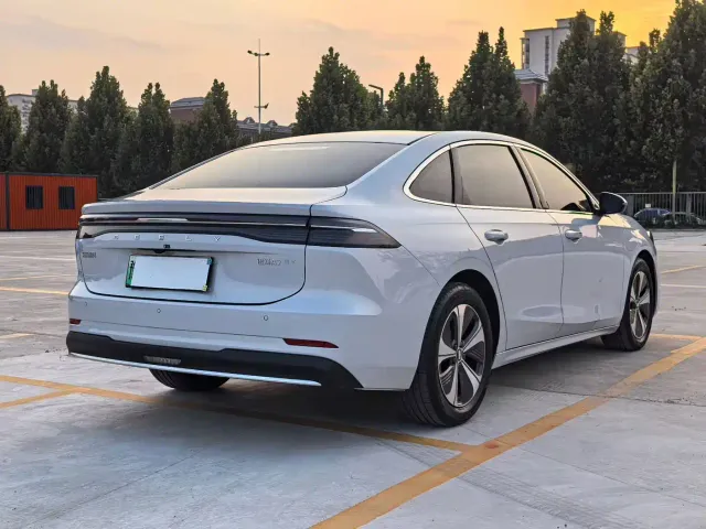 Geely Galaxy A7 EV — Фото автомобиля 9
