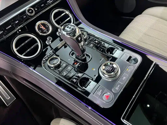 Bentley Continental — Фото автомобиля 17
