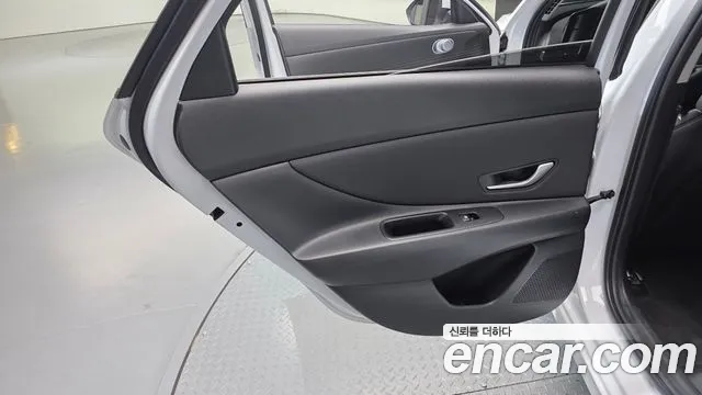 Hyundai Avante CN7 — Фото автомобиля 14