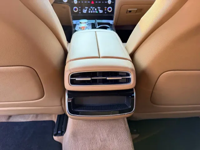 Genesis G80 — Фото автомобиля 10