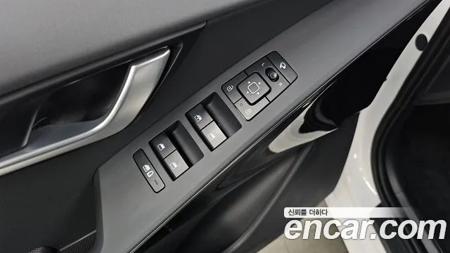 Kia Niro The All New — Фото автомобиля 27