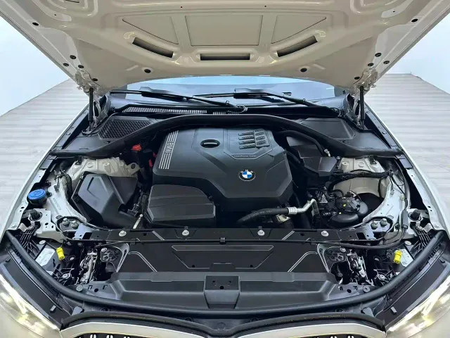 BMW 3 Series — Фото автомобиля 13