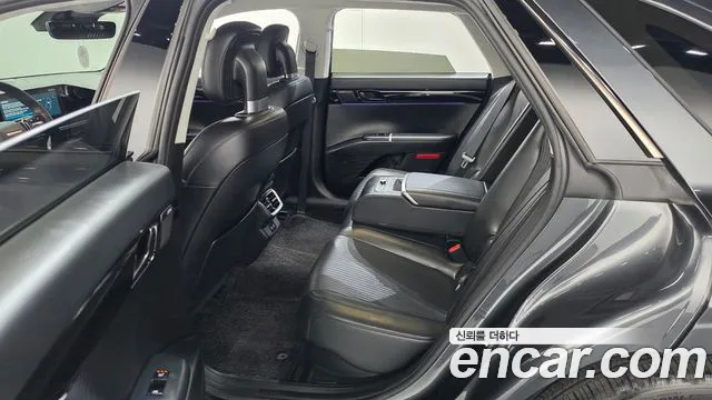 Hyundai Grandeur GN7 — Фото автомобиля 17