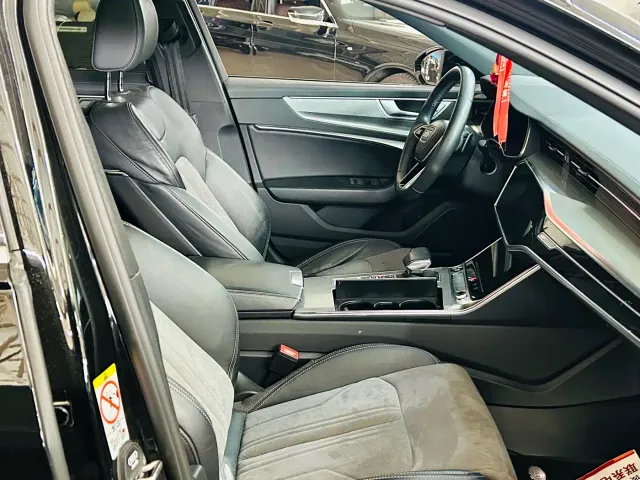 Audi A6L — Фото автомобиля 12