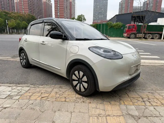 Wuling Bingo — Фото автомобиля 3