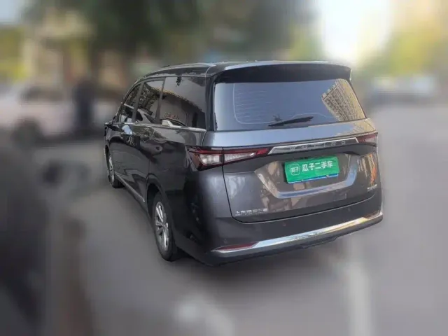 Wuling Jiachen — Фото автомобиля 24