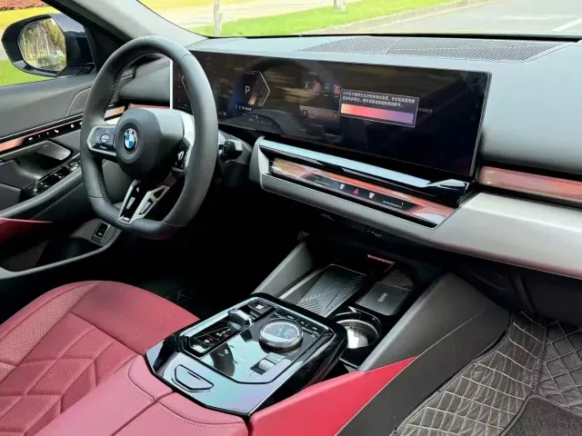 BMW 5 Series — Фото автомобиля 6
