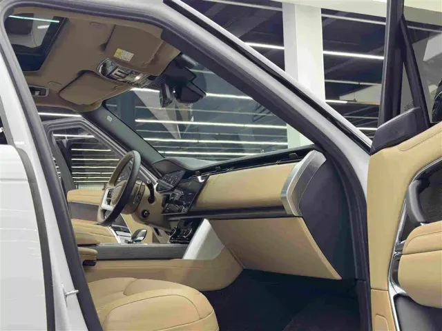 Land Rover Range Rover — Фото автомобиля 10