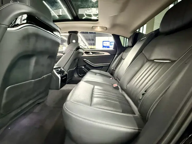 Hongqi H9 — Фото автомобиля 6