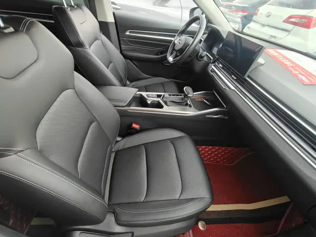 Geely Emgrand — Фото автомобиля 10