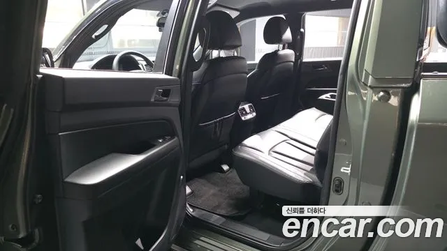 KG_Mobility_Ssangyong Rexton Новый Rexton Sport Khan Дизель 2.2 4WD — Фото автомобиля 26
