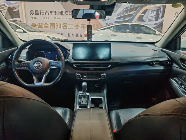 Nissan Teana — Фото автомобиля 5