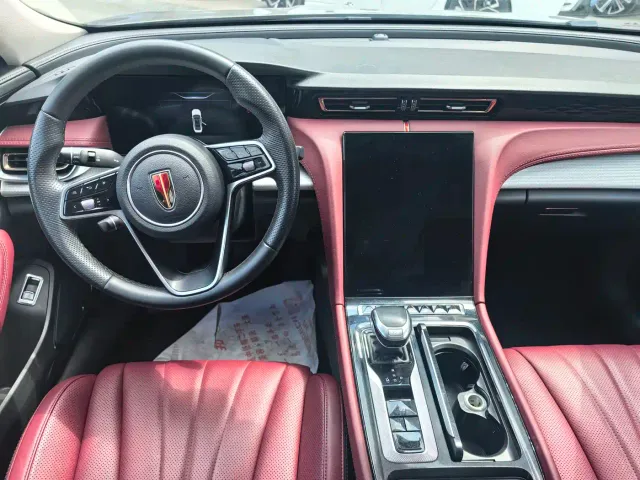 Hongqi H5 — Фото автомобиля 6