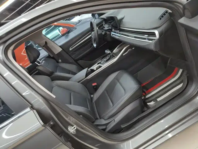 Geely Emgrand — Фото автомобиля 24