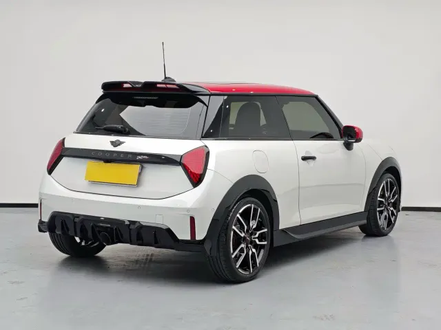 MINI John Cooper Works — Фото автомобиля 4