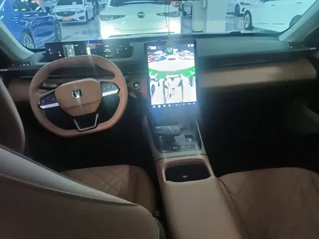 Changan Eado — Фото автомобиля 9