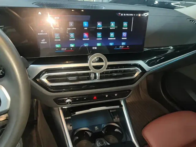 BMW i3 — Фото автомобиля 12