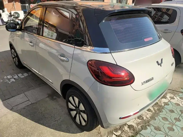 Wuling Bingo — Фото автомобиля 4