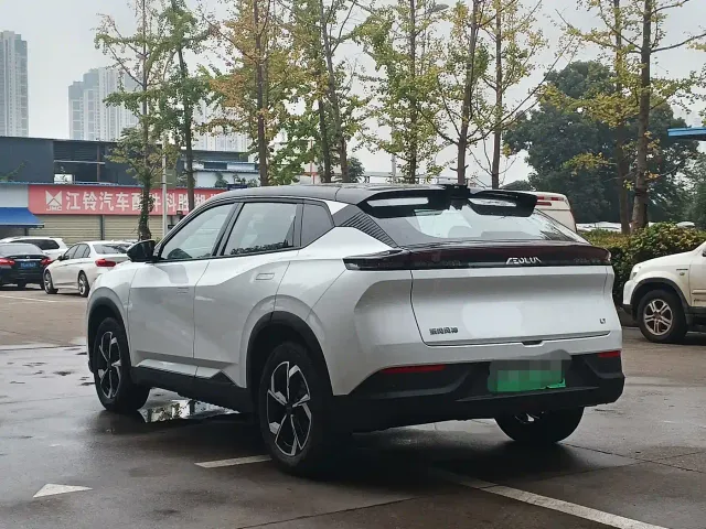 Dongfeng Fengshen L7 — Фото автомобиля 7