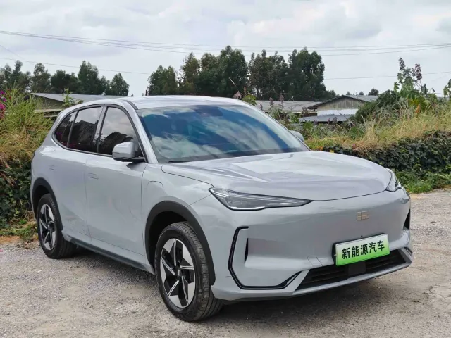 Geely Galaxy E5 — Фото автомобиля 3
