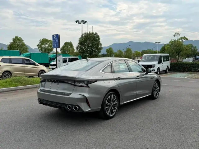 Chery Arrizo 8 — Фото автомобиля 9