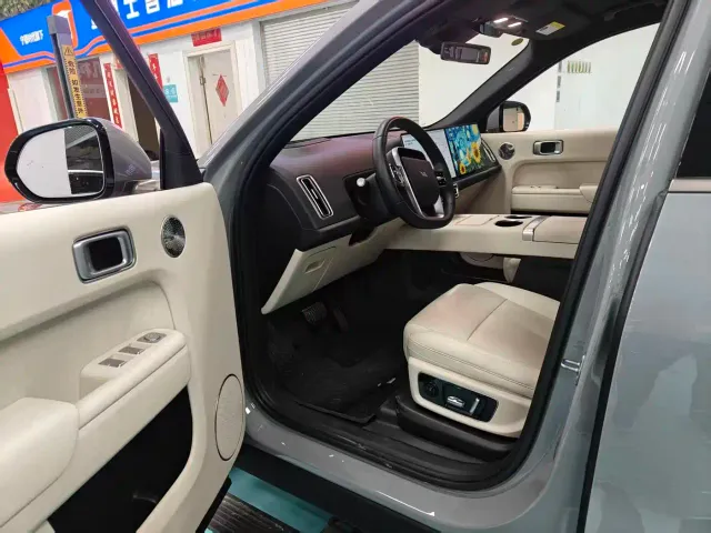 Li Auto L9 — Фото автомобиля 6