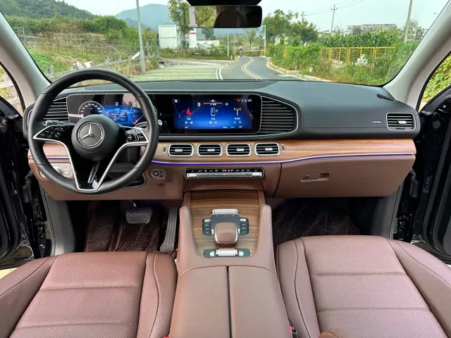 Mercedes-Benz GLE-Class — Фото автомобиля 13