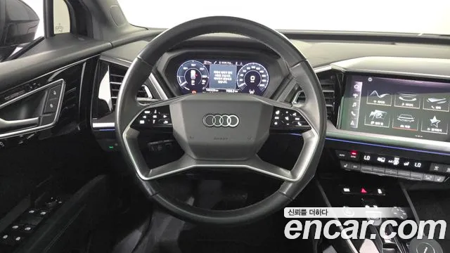 Audi Q4 e-tron F4 — Фото автомобиля 13