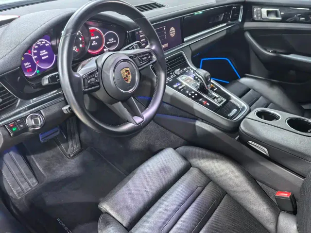 Porsche Panamera — Фото автомобиля 3