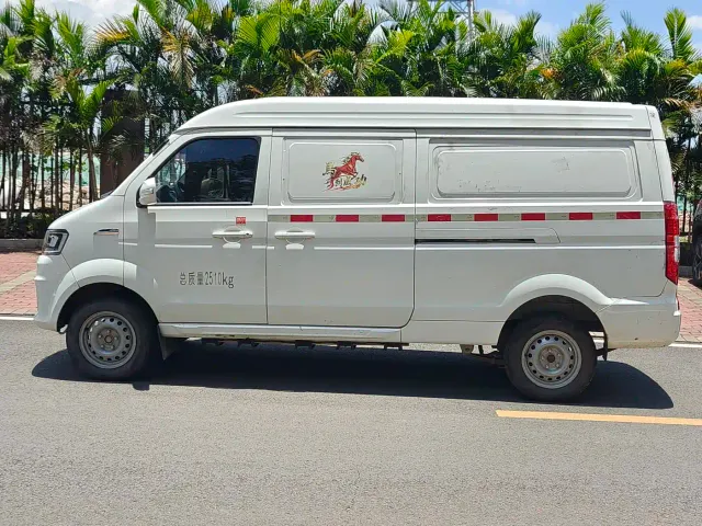 Farizon Yuan Cheng E5 — Фото автомобиля 15