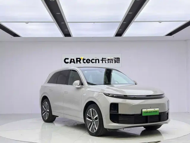Li Auto L6 — Фото автомобиля 7