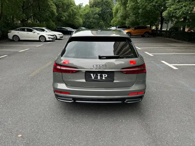 Audi A6 — Фото автомобиля 4