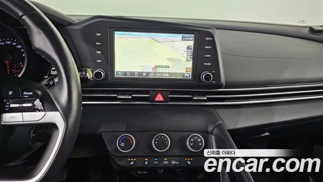 Hyundai AVANTE Avante (CN7) 1.6 LPi (Для проката) — Фото автомобиля 14