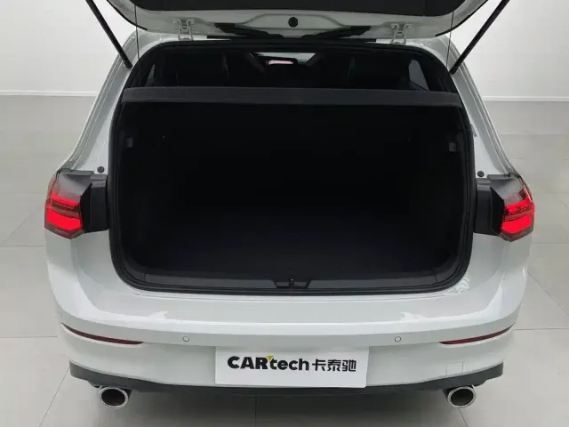 Volkswagen Golf GTI — Фото автомобиля 9