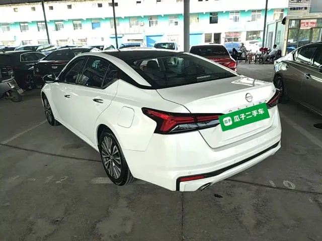 Nissan Teana — Фото автомобиля 22