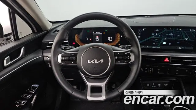 Kia K5 Generation 3 — Фото автомобиля 12