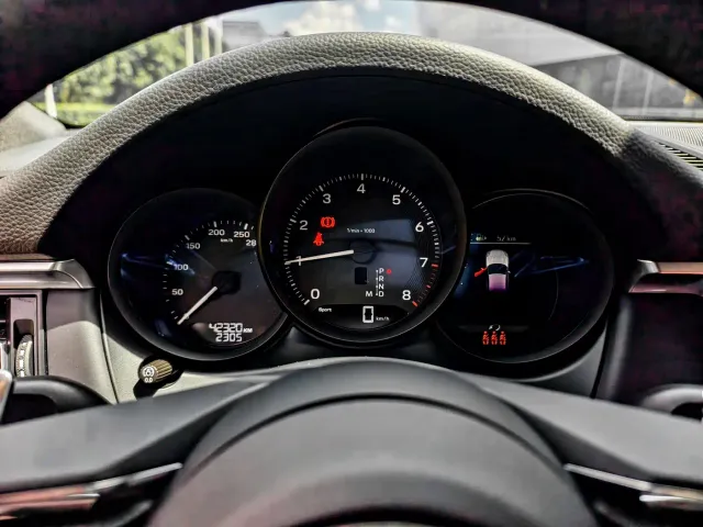 Porsche Macan — Фото автомобиля 20