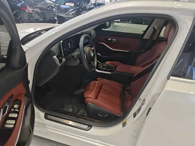 BMW i3 — Фото автомобиля 14