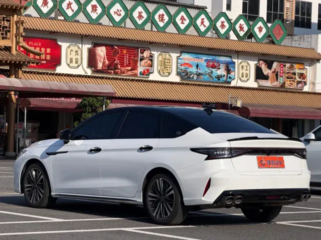 Chery Arrizo 8 — Фото автомобиля 7