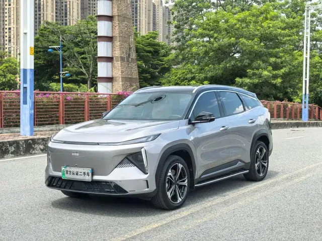 Фотография автомобиля — Geely Galaxy L7