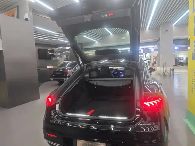 Mercedes-Benz EQS — Фото автомобиля 18