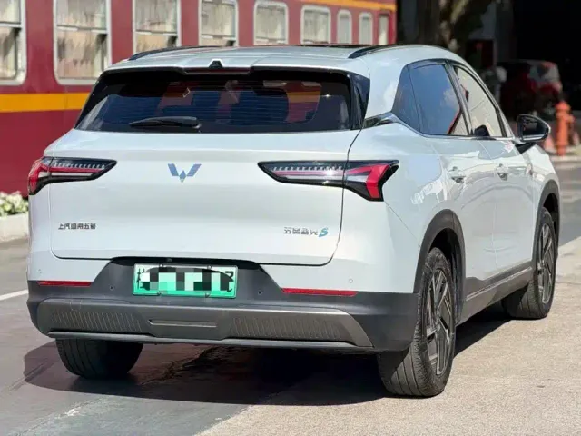 Wuling Starlight S — Фото автомобиля 9